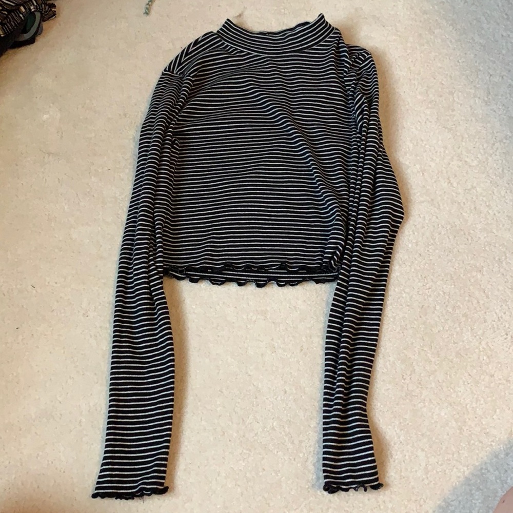 lettuce edged striped turtle neck